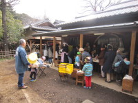 神社敷地内.JPG